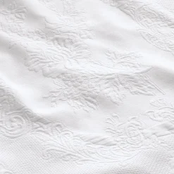 Seeds Concept Bettüberwurf Matelassé Clearance