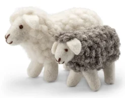 Én Gry & Sif Filz-Schaf stehend weiß