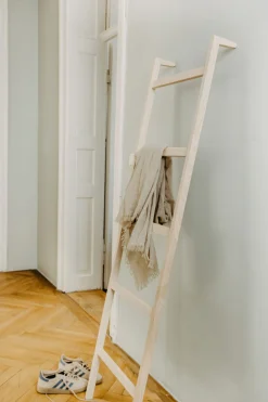 SIDE BY SIDE Handtuchleiter Leo Sale