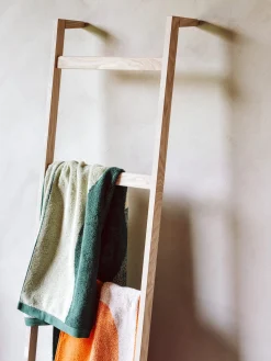 SIDE BY SIDE Handtuchleiter Leo Sale