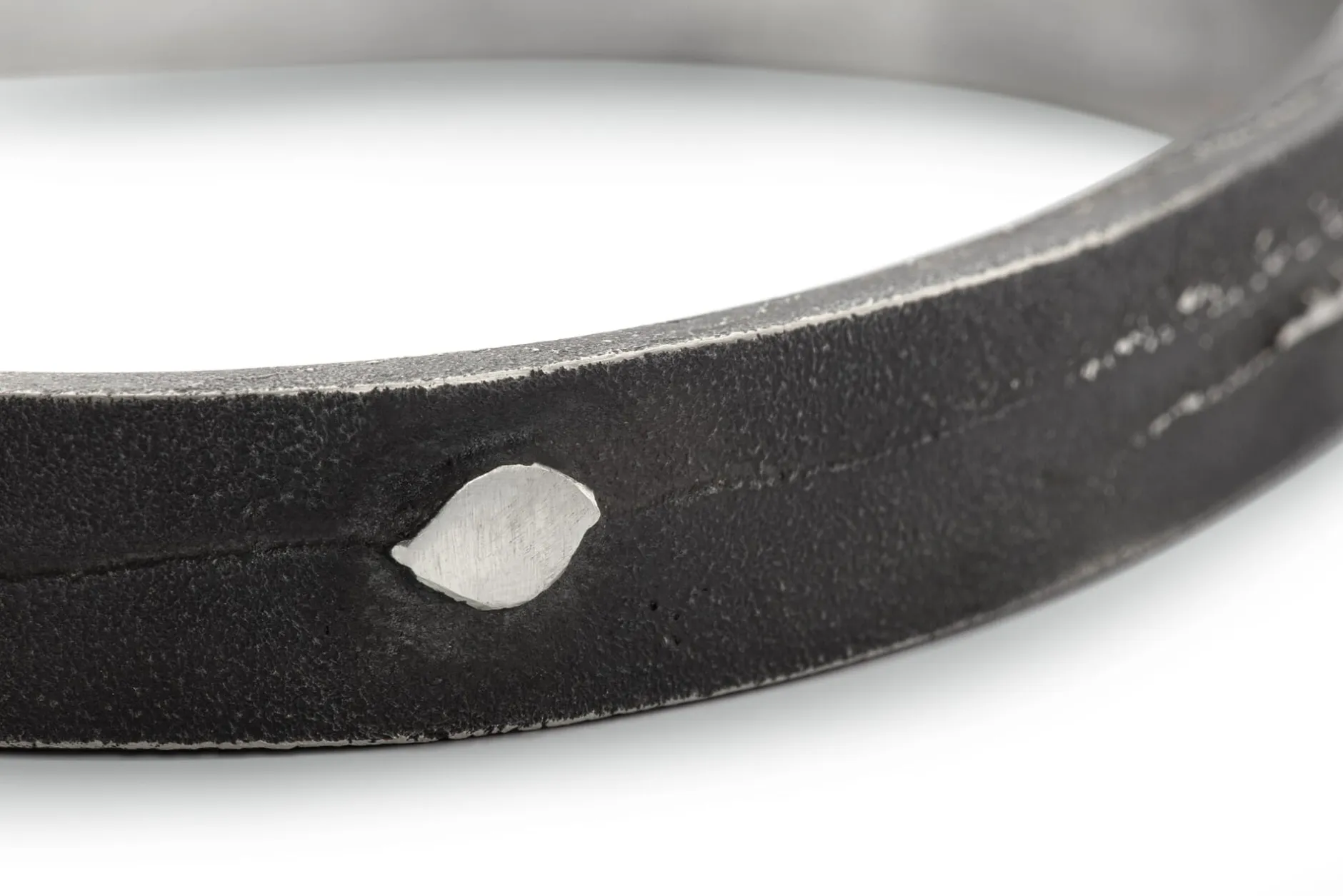 Guthmann Herren-Armreif Sandguss Oxid, Anthrazit Online