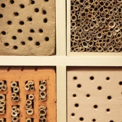 Diakonie Döbeln - Roßweiner Werkstätten Insektenhaus Fichtenholz Outlet