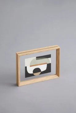 Moebe Rahmen Standing Frame Best