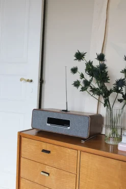 Ruark Audio Tisch-Stereoanlage R3S Nussbaum