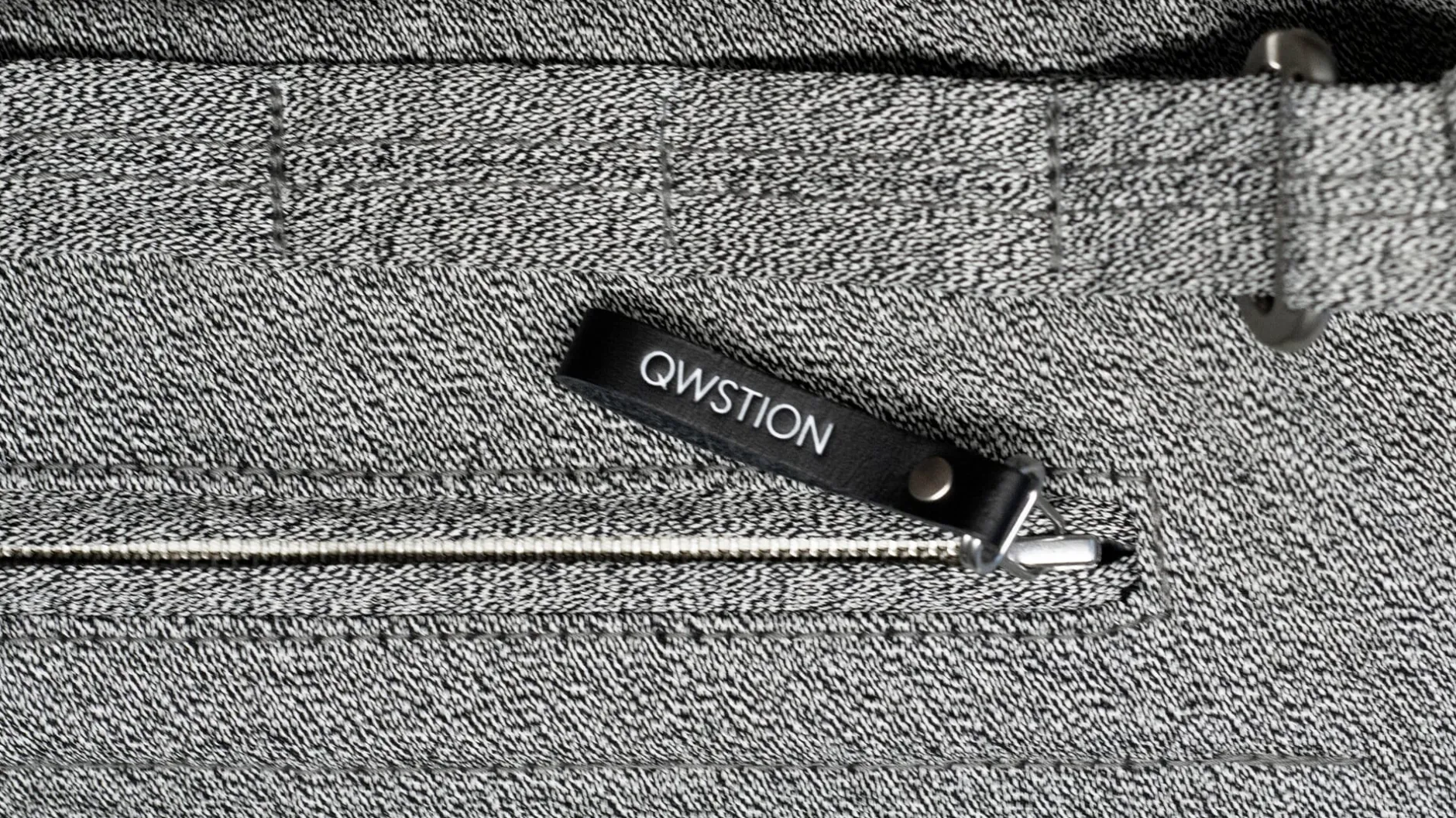 QWSTION Rucksack Roll Pack Bananatex Hot