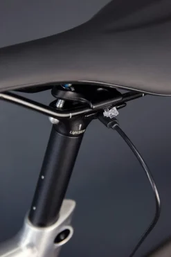 Sattelstütze LightSkin, StVZO Schwarz Clearance