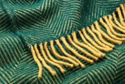 Tweedmill Textiles Schurwolldecke Fischgrat Dunkelgrün Hot