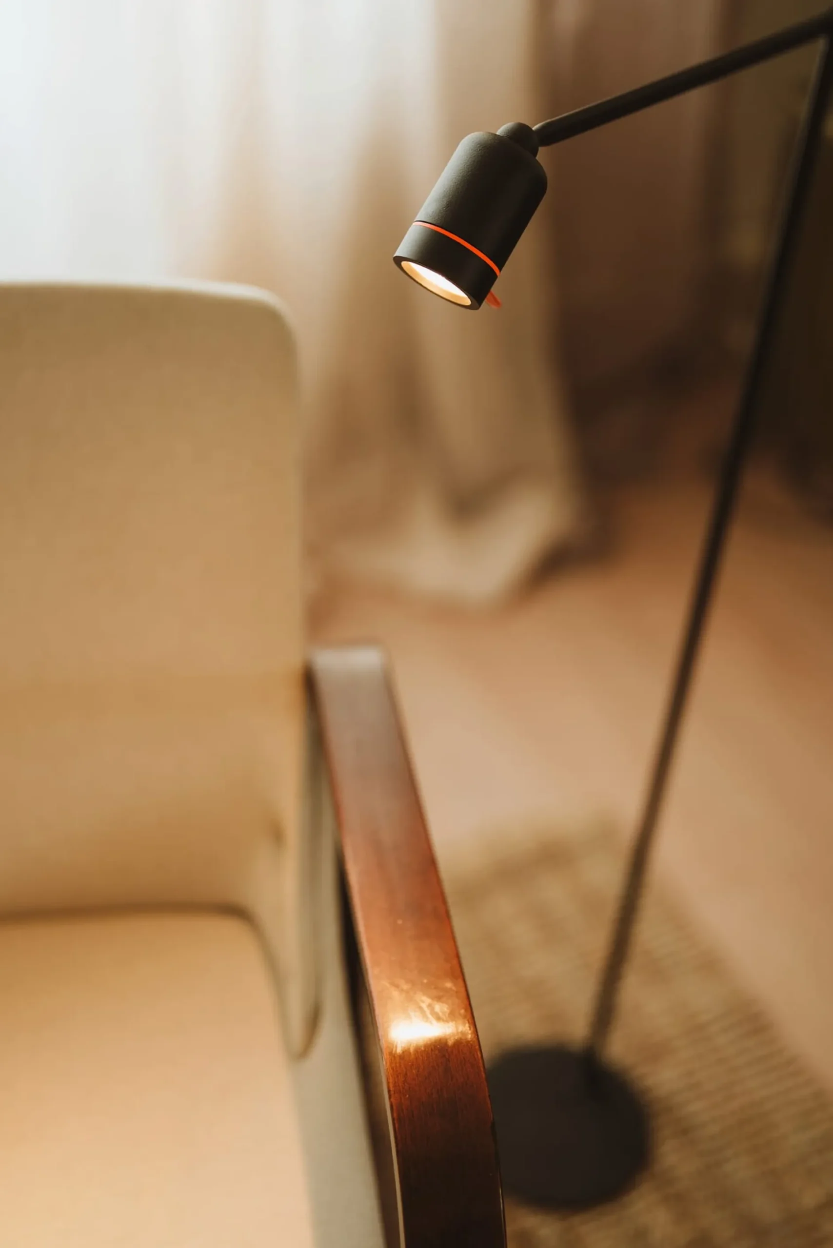 Tonone Stehleuchte One Clearance