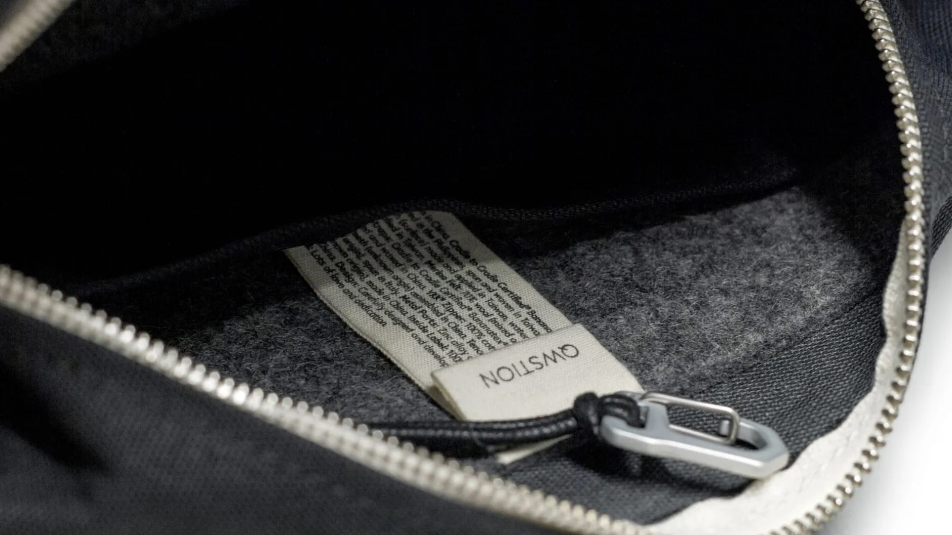 QWSTION Tasche Sling Bag Bananatex Clearance