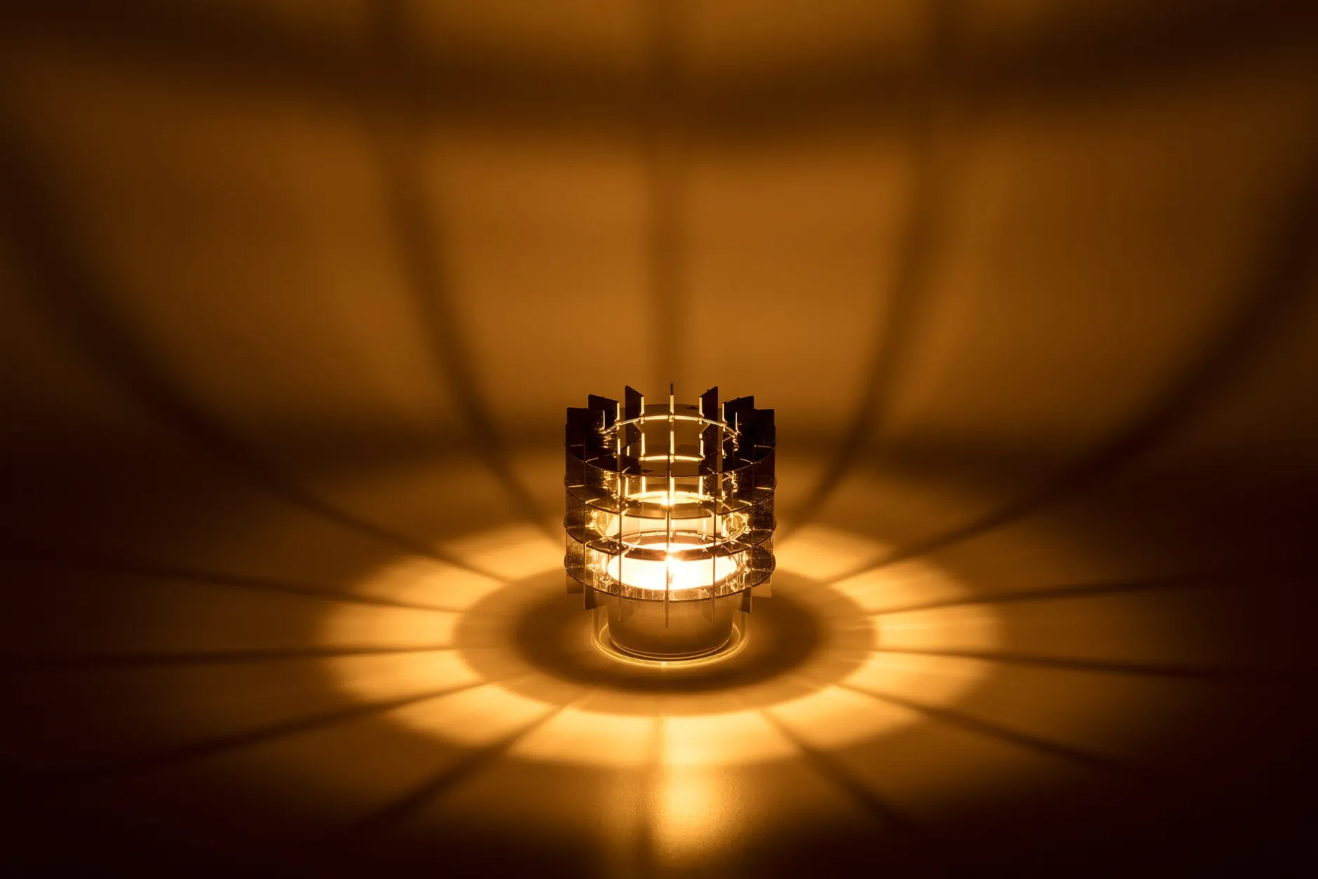 Fundamental Berlin Teelichthalter Gravity Online