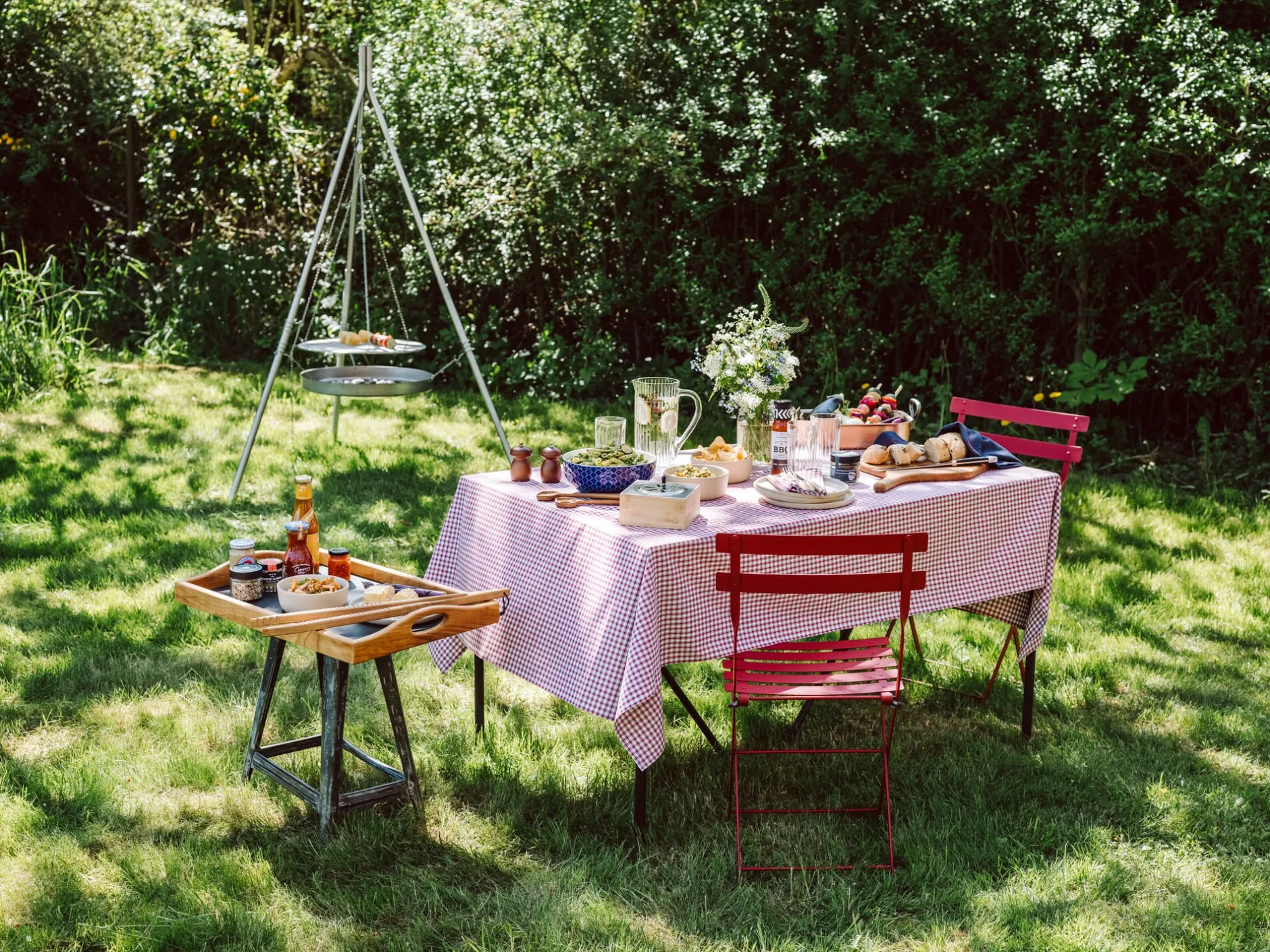 Leinenweberei Vieböck Tischdecke rot-weiß kariert