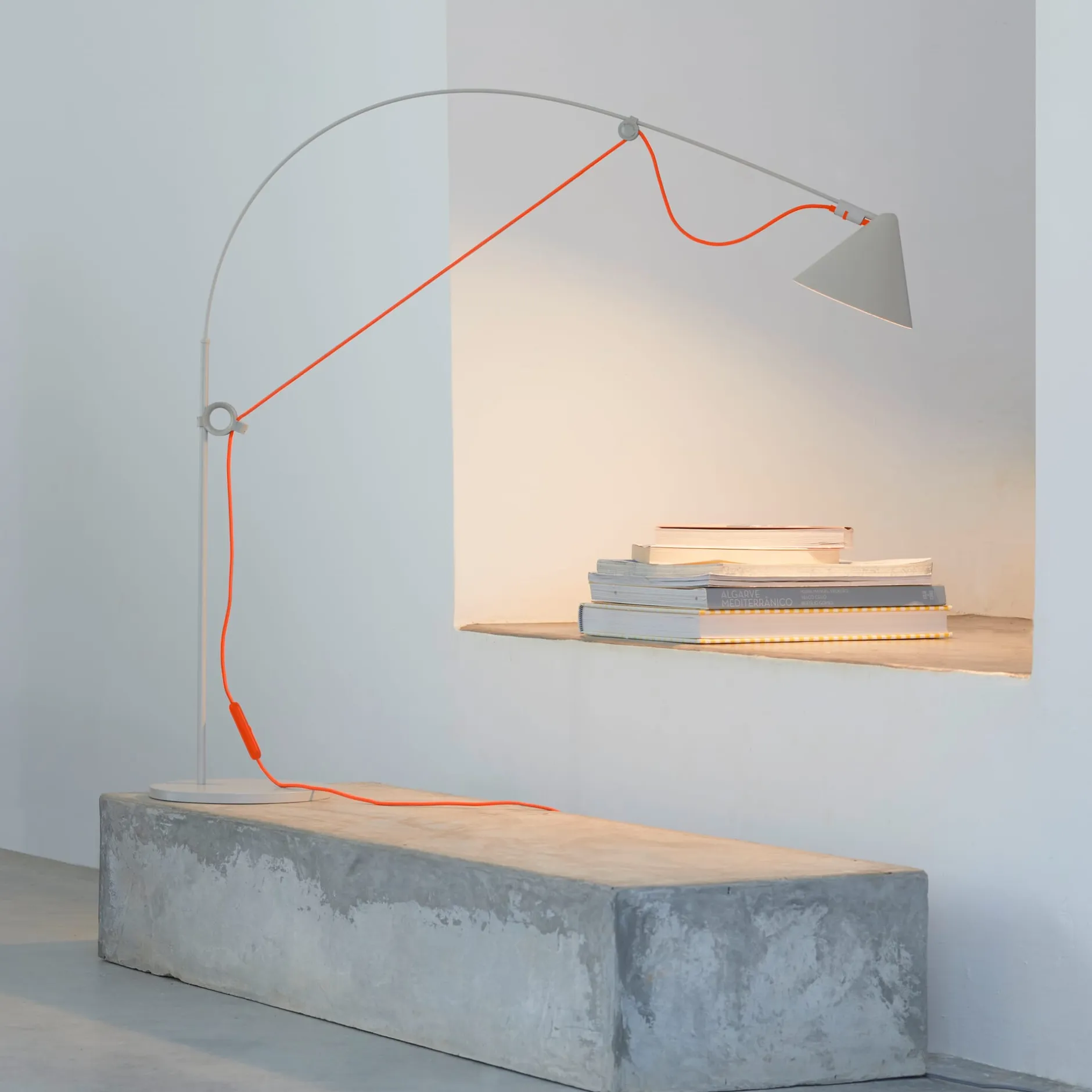 Midgard Licht Tischleuchte Ayno S 2.0 Outlet