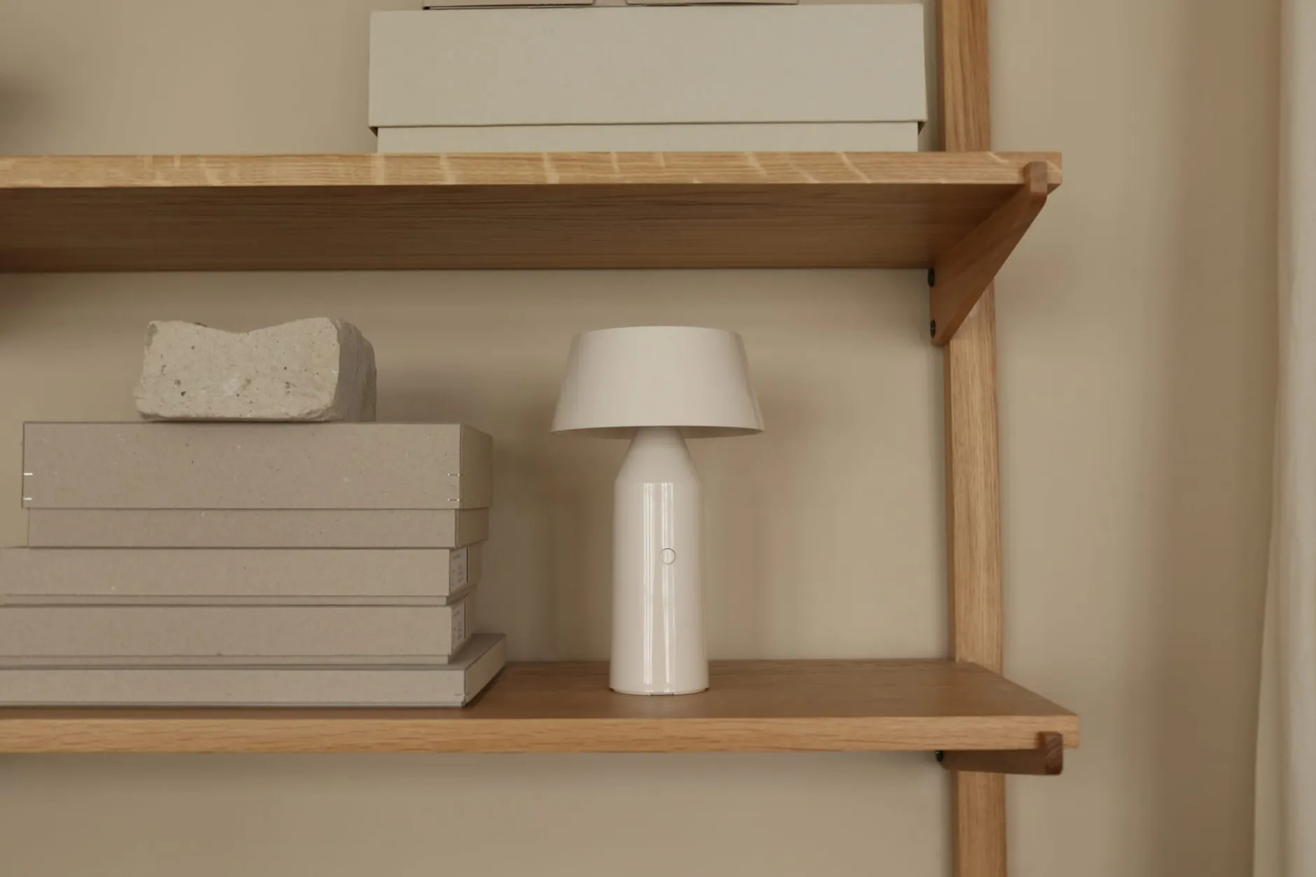 marset Tischleuchte Bicoca Weiß Online