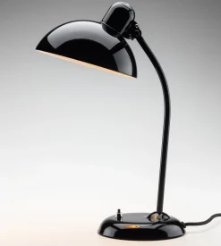 Fritz Hansen Tischleuchte Kaiser idell 6556 Hot