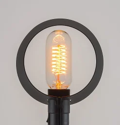 Tonone Bodenleuchte Stahl und Aluminium Schwarz Best