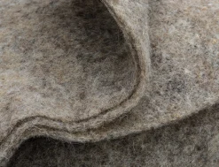 Tobias Tumfart Unkrautschutzmatte Schafwolle New