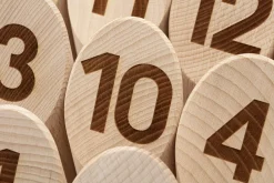 Stiftung Weizenkorn Wurf-Kegelspiel Weikky Sale